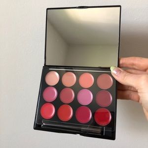 ISH lip statement palette